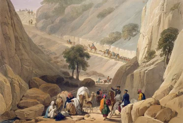 Die Truppen tauchen aus dem engen Teil der Schlucht im Koojah-Pass auf, aus 